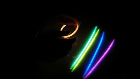 Pulsera Glow Stick para fiesta que brilla en la oscuridad